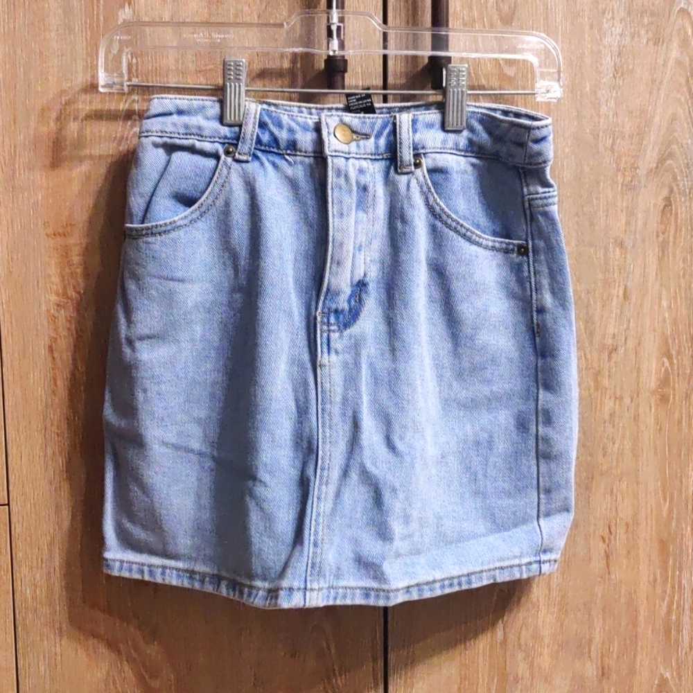 Forever 21 denim jean short skirt